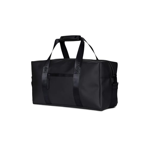 RAINS Trail Gym Bag – Waterproof Sports Duffel, Shoulder Strap, 6.9 gal | Waterproof PU gym duffel for women and men; 26 L sports bag, coated zip, mesh pocket, detachable shoulder strap