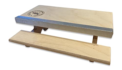 Mini Picnic Table from, for fingerboards and tech Decks