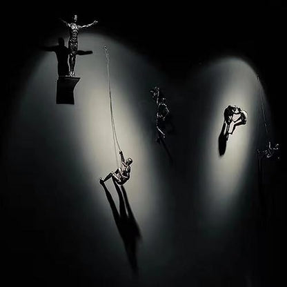 Set Of 2 Climbing Man Wall Art Decor Rock Climbing Men Figures Wall Hanging Design Gifts 3D Wall Art Outdoor Mountain Decoration Signage Cool Man Cave Stuff Wall Walking Western Sculpture