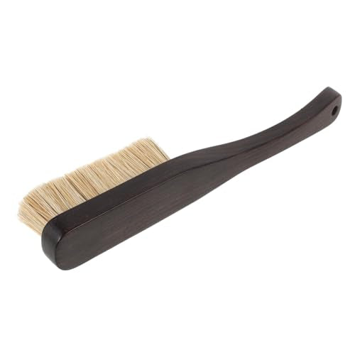 Boar Hair Climbing Chalk Brush with Wooden Handle for Rock Climbing and Bouldering Holds Efficiently Removes Chalk and Dirt Without Damaging Natural Rock for Lengthy Climbs