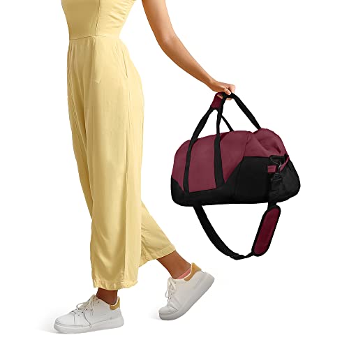 21" Large Duffle Bag with Adjustable Strap - color: Maroon