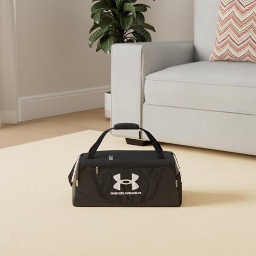 Under Armour Undeniable 5.0 Duffle - color: Black (001)/Metallic Silver, size: X-Small (23L)