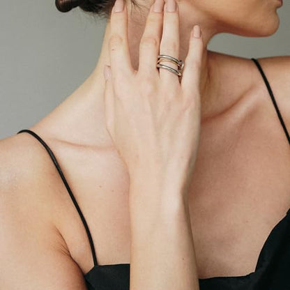 Shapes Studio Trio Linked Ring, stackable Ring, Minimalism style for women, Never Tarnish - size: 4, style: Three Band ( two silver)