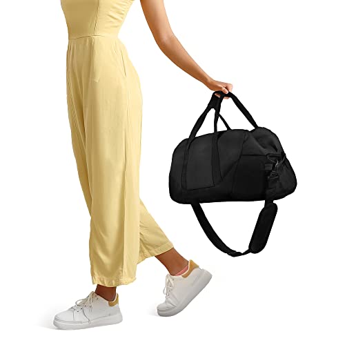 21" Large Duffle Bag with Adjustable Strap - color: Black