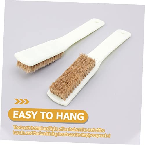 2Pcs Bouldering Brush Sturdy Handle and Coarse Boar Hair Bristles for Rock Climbing and Chalk Cleaning Sturdy Stone Cleaning Tool for Climbing Sports