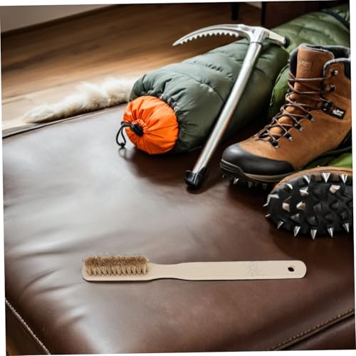 Yardwe Chalk Rock Climbing Brush with Long Wooden Handle and Natural Bristles for Powerful Scrubbing and Comfortable Grip for Indoor Rock Climbing
