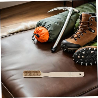 Yardwe Chalk Rock Climbing Brush with Long Wooden Handle and Natural Bristles for Powerful Scrubbing and Comfortable Grip for Indoor Rock Climbing