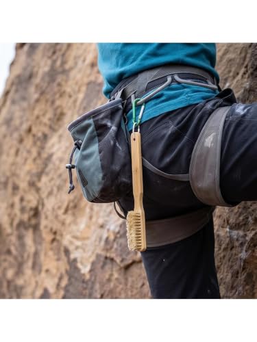 Rock Pocket Care Brush for Climbers, Wood Handle Fiber Head Design, Compact 20cm/7.87in Tool for Chalk Buildup, Gym Routes and Climbing Holds