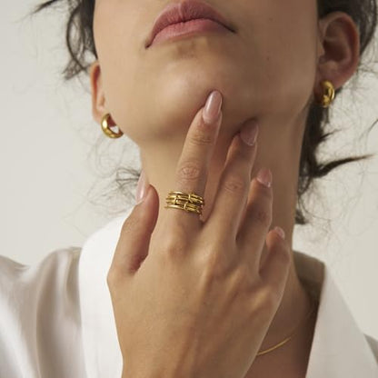Shapes Studio Trio Linked Ring, stackable Ring, Minimalism style for women, Never Tarnish - size: 9, style: Five Band (all gold)
