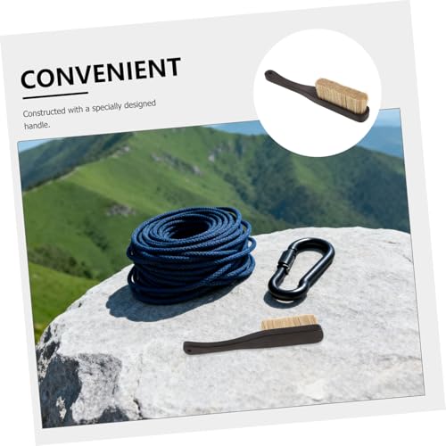 Climbing Chalk Brush Bouldering Brush with Ultra-Dense Boar Bristles Wooden Handle Rock Wall Cleaning Tool for Outdoor Climbing and Fitness Enthusiasts