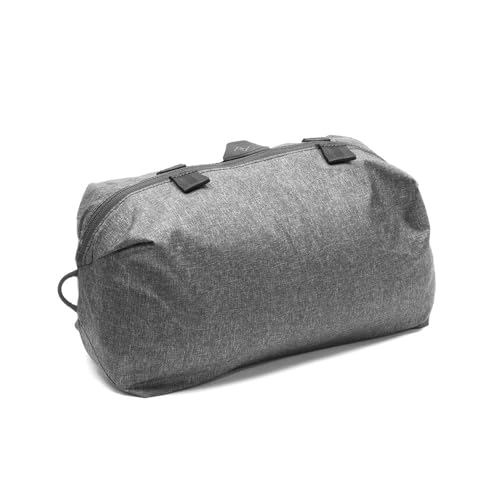 Peak Design Shoe Pouch, Charcoal, Ultralight Travel Organizer Bag for Shoes or Other Items, Weatherproof Shell, Packs into Itself, Fits 1–2 Pairs of Shoes, Works with Peak Design Travel Bags