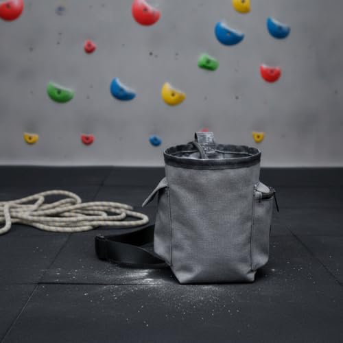 harayaa Climbing Chalk Pouch Featuring Adjustable Waist Belt Drawstring Pocket Brush Holder Secure Carry Suitable for Outdoor Training Gym Strength Sports - color: Blue