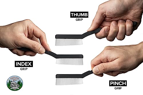 Climbing & Bouldering Vegan Nylon Brush, Perfect Grip & Angle, High Density, 100% Recyclable, Strong Rock Climbing Brush Outdoor & Indoor