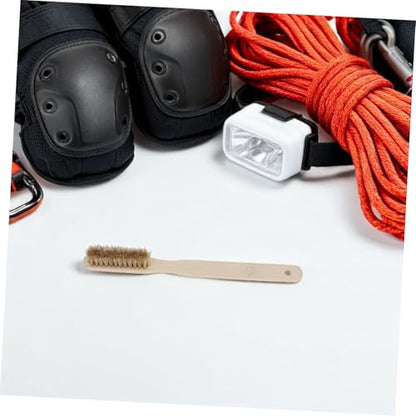 Yardwe Chalk Rock Climbing Brush with Long Wooden Handle and Natural Bristles for Powerful Scrubbing and Comfortable Grip for Indoor Rock Climbing