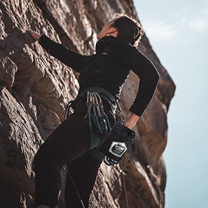 Chalk Bag, Rock Climbing, Bouldering, Adjustable Belt, 2 Zippered Pockets, Brush Loops, Weightlifting, Gymnastic, Crossfit