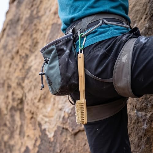 Climbing Chalk Brush Wood Handle Natural Fiber Head 20cm Rock Climbing Accessory for Holds Pockets