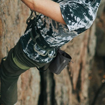 Chalk Bag for Rock Climbing, Bouldering Chalk Bucket with Waist Strap Watertight Zippered Pocket Equipment