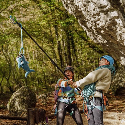 YY Vertical Rock Climbing Chalk Bags - style: Shark