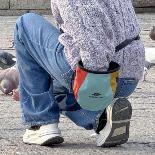 Outdoor Chalk Storage Bag with Soft Lining, Adjustable Belt for Comfort, Suitable for Climbing and Training