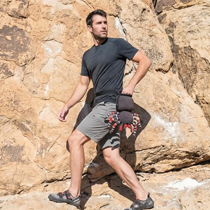 Black Spider Rock Chalk Bag, Funny Outdoor Rock Climbing Powder Bag with Adjustable Waist Belt, Drawstring Closure Bouldering Chalk Pouch for Climbers