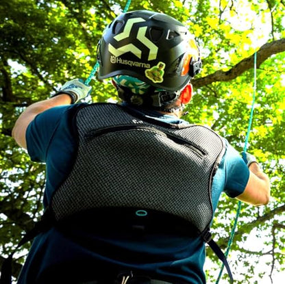 Notch Chester DLX Multi-Function Chest Harness for SRS and Storage (99714) | Breathable Airmesh Fabric, 7 Center Daisy Chain Loops, Compatible with most 1.5L Hydration Reservoirs