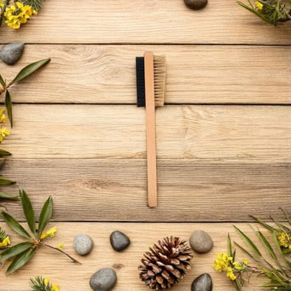 KESYOO Medium Size Climbing Boulder Cleaning Brush with Natural Boar Firm Bristles, Ergonomic Handle and Portable Design for Outdoor Climbing Tools
