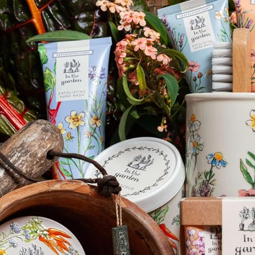 Hand Cream 200ml, Barrier Cream with She Butter and Vitamin E, Helps Hands Before and After Gardening, Travel Size, Vegan and Cruelty Friendly, Garden Gift