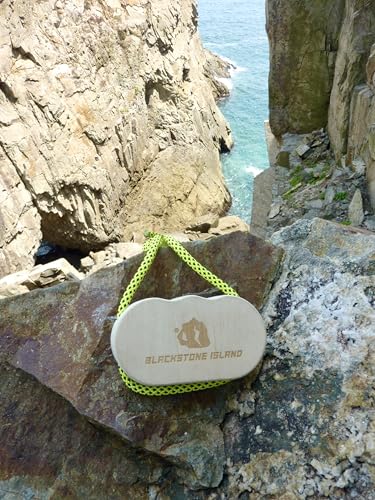 Hangboard for Rock Climbing,Climbing Training Board for Indoor and Outdoor Use - size: S（‎8.35 x 5.31 x 3.98 inches）