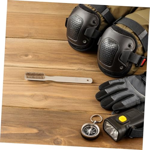 Yardwe Chalk Rock Climbing Brush with Long Wooden Handle and Natural Bristles for Powerful Scrubbing and Comfortable Grip for Indoor Rock Climbing